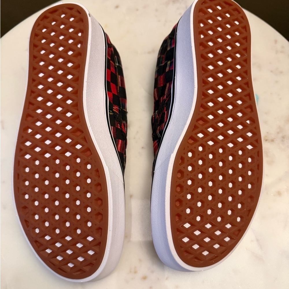 Vans Comfycush Slip-On (Plaid Check) Red/True White NWT Men’s 5.5/ Women’s 7 - Picture 4 of 8